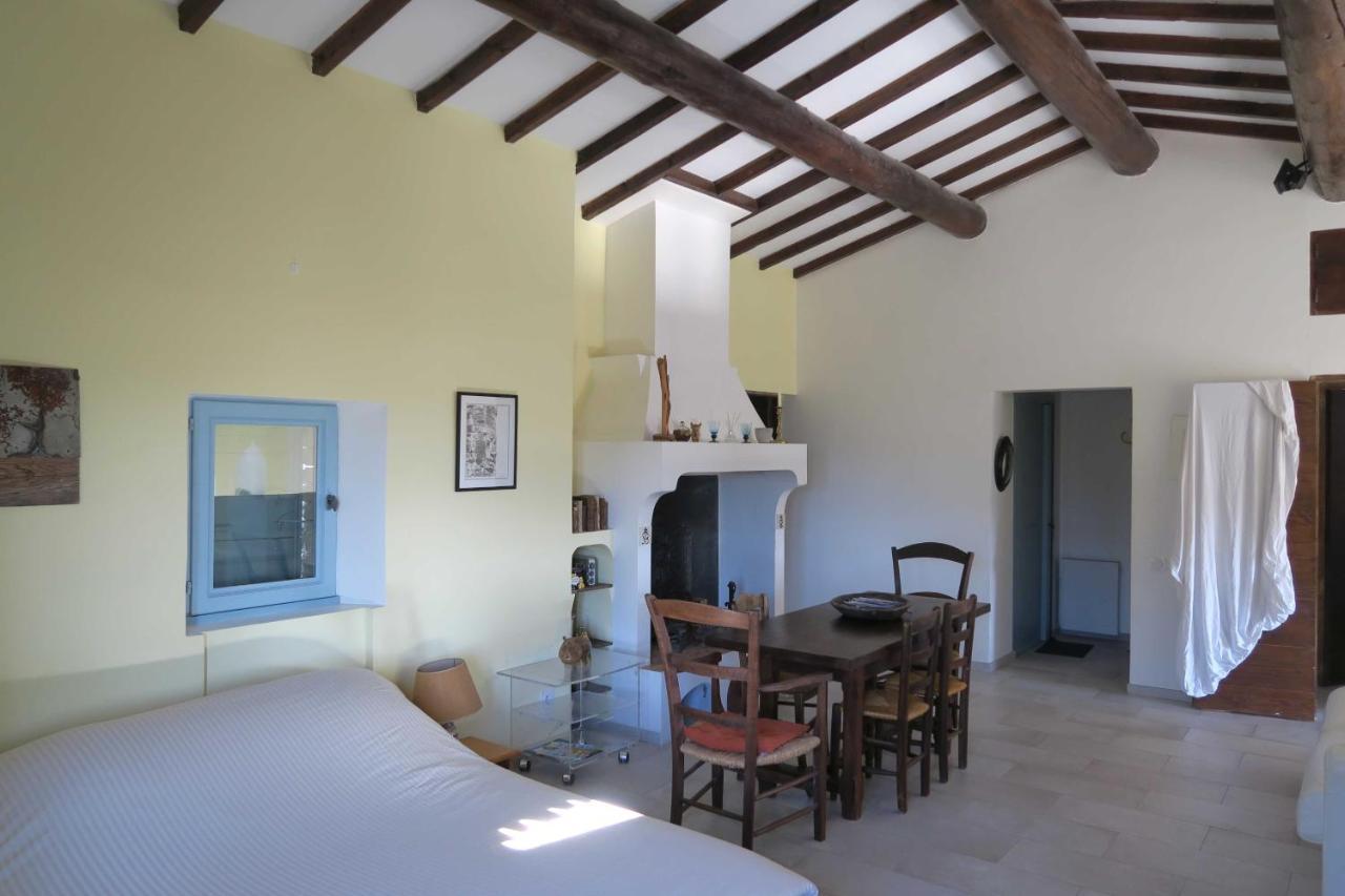 Apartamento Bastide au coeur du Lubéron Gordes Exterior foto